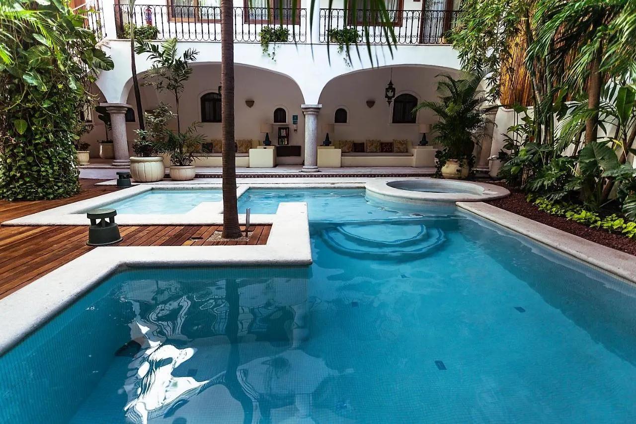 Fabiola Condo Hotel بلايا ديل كارمن المكسيك