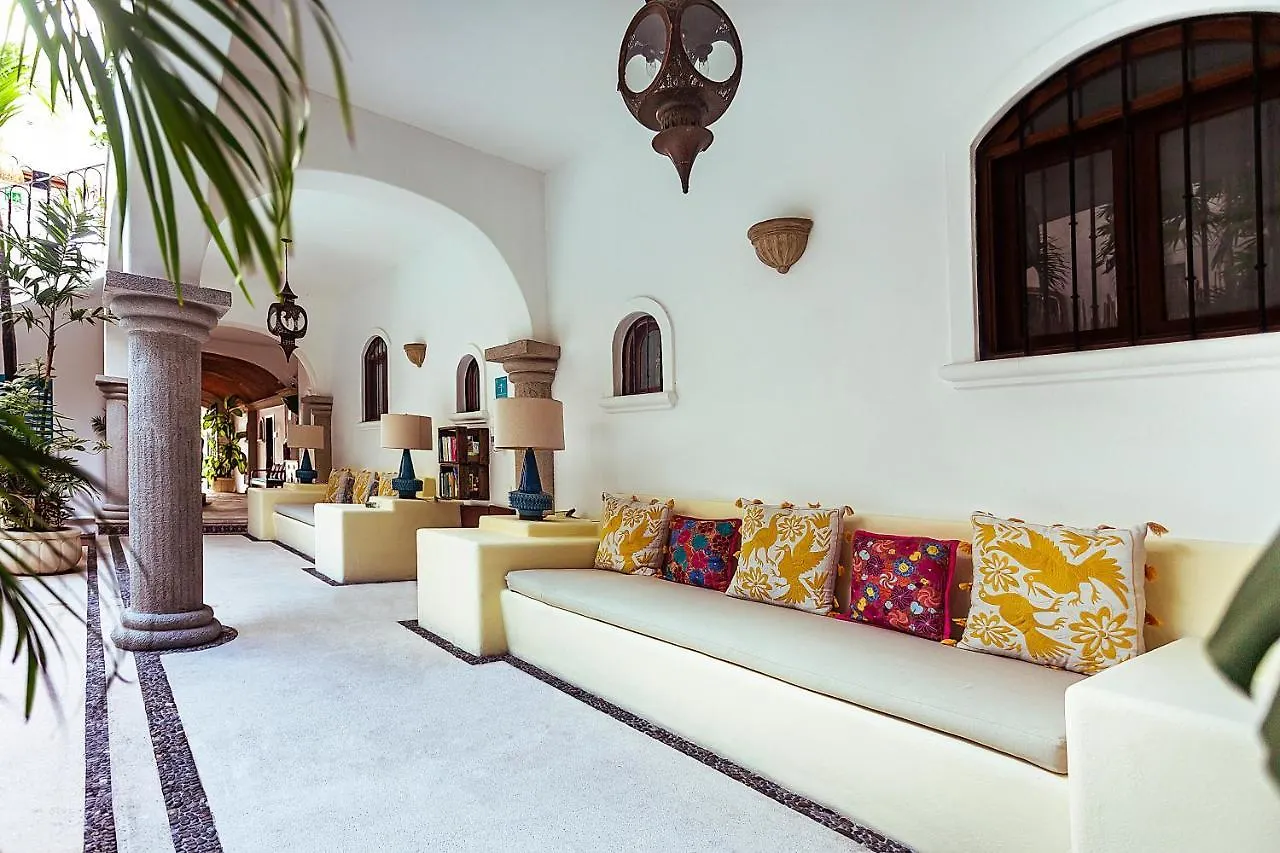 Fabiola Condo Hotel بلايا ديل كارمن
