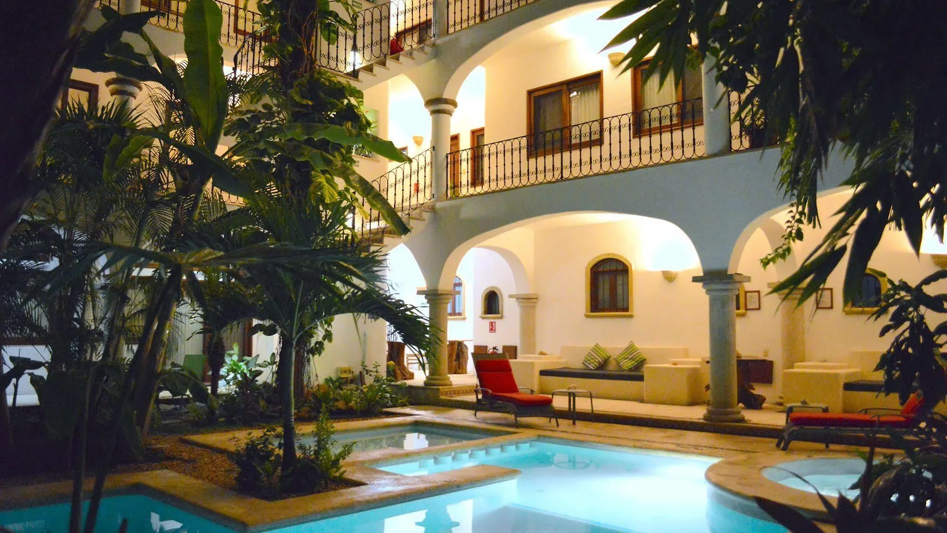 Fabiola Condo Hotel بلايا ديل كارمن